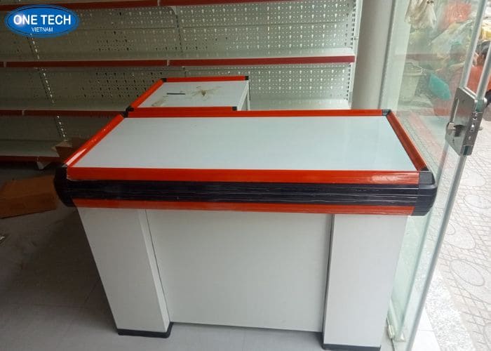 Quầy thu ngân chữ L Hậu Giang 1m2